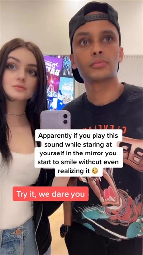 Mirror Challenge: The Creepy Staring Sound Experiment