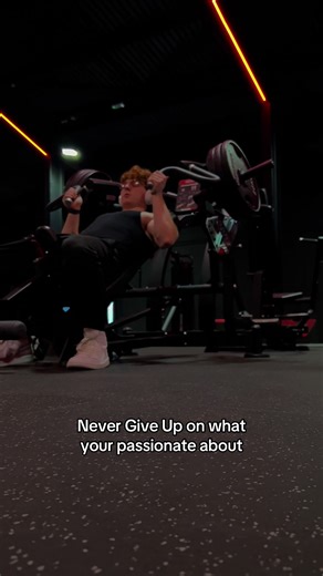 If people don’t support, remember it’s your life, your the one who has to live it, so make sure you are the one who enjoys it #fyp #gym #discpline #nevergiveup #motivation