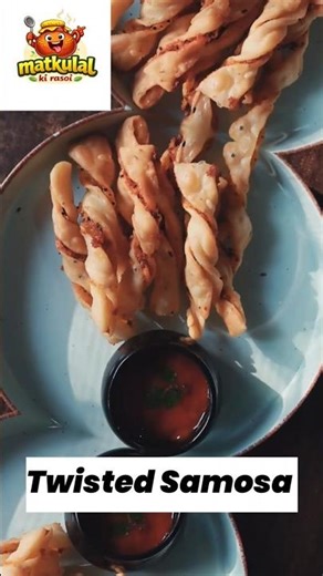 Twisted Samosa Folding Style 😍 | Unique Samosa Shape | Easy Samosa Wrapping Trick#ytshorts#viral