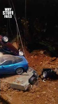 Corvette Museum: supersize sinkhole?