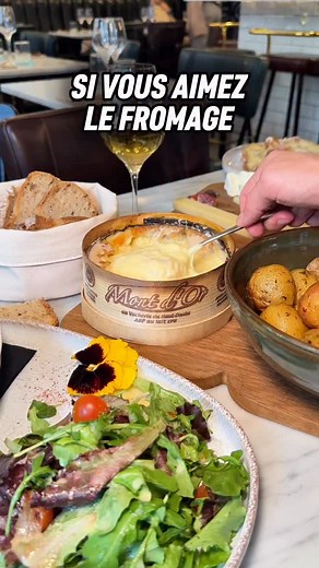 🎁 4 REPAS FROMAGE À GAGNER ⤵️ 🧀 La saison du fromage est ouverte ! Alors aujourd’hui je vous emmène chez @formaticusparis, un resto dédié au fromage ! Planches d’exception, à partager ou pas. Mais aussi plats bien cheesy : Mont d’Or rôti, tartiflette, Parmentier de canard gratiné au Cantal, croque-monsieur… De quoi assumer pleinement son amour du fromage ! 💰 PRIX : - Planches : 9€ (2 fromages) à 65€ (16 fromages). - Plats : 16€ à 55€ - Desserts : 9€ 🎁 4 REPAS FROMAGE À GAGNER 🎁 Je vous offr