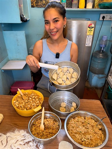 Model selling momos to help family 👏 Tara ki zero to hero ki kahani 😍 | Swad Official