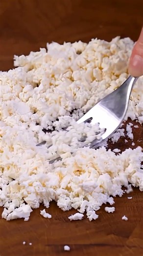 The easiest puff pastry appetizer #cooking #cheese