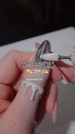 How to Tell the Difference Between Gel Polish and Regular Polish