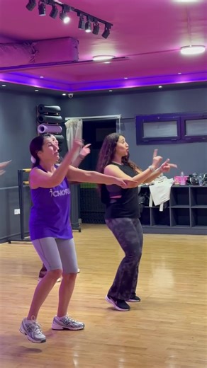 Meskasaraaaaaaat #fypシ #tiktok #foryou #dance #explore @iChoreo Fit @Ossama Radwan @raniaghassanrahwa @ahmed saad @Zee 🍸 @Maria Fouad @Maria Fouad @Maria Fouad