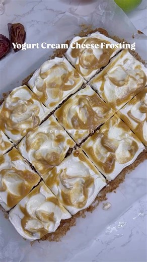 Healthy Cream Cheese Frosting with Greek Yogurt 🍰💛Thick, creamy, and lighter than the classic — perfect for cakes and cupcakes! 📕 Full recipe: https://www.joinyourlife4u.com/healthy-cream-cheese-frosting-greek-yogurt/ Link in Bio or head to joinyourlife4u.com #frosting #greekyogurt #recipe #easyrecipes #dessert #baking