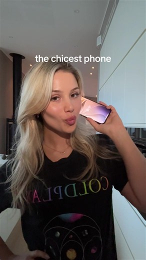 my new baby, iphone 18 pro in black 🖤🖤 #iphone18 #unboxing #haul #trend
