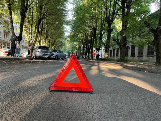 Driver crashes into parked cars, ditches vehicle, flees