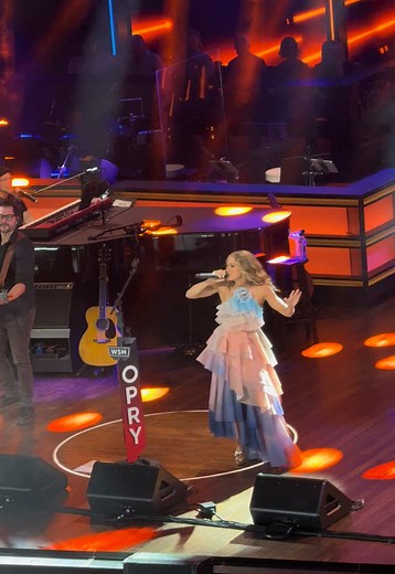 Carrie Underwood Performs 'Church Bells' at Grand Ole Opry