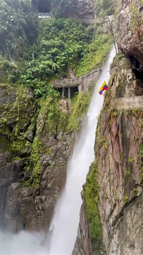 Pailon Del Diablo (Devil's Cauldron) in Banos, Ecuador #waterfall#cascada #nature#shorts