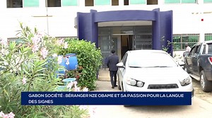 Gabon 🇬🇦 société : l’interprète en langue des signes travaille « dans les deux sens » : Il interprète les discours émis en français (oral) vers la langue des signes ou les discours émis en langue des signes vers le français (oral). | Gabon 24
