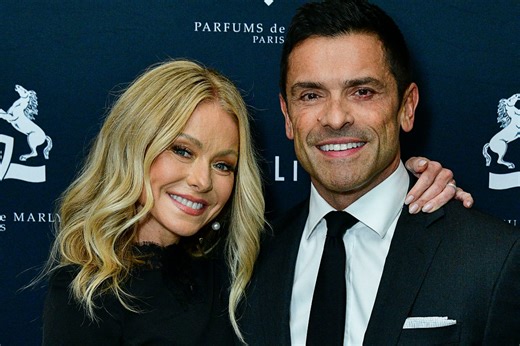 Kelly Ripa Says She Wants a 'Gray Divorce' From Husband Mark Consuelos