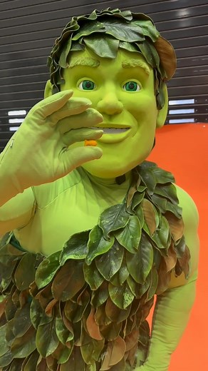 161K views · 181 reactions | Let’s give a ‘Giant’ welcome to @goldfishsmiles, the smallest float ever in the @Macy's Thanksgiving Day Parade  Keep your eyes peeled for the Thanksgiving collab the whole family’s been waiting for  #MacysParade | Green Giant | Facebook