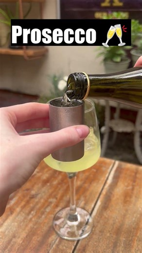 How to Make a Limoncello Spritz 🍋 (So Easy)