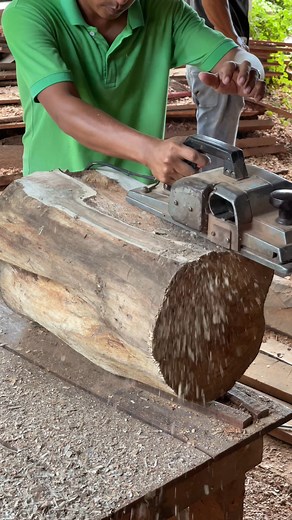 Tip to wood plane Tree stump #woodwork #woodworking #woodcarving #work #wooden #woodland #workout #How #diy #reelsvideo #reelsfb #reelsviral #reelsinstagram #reelitfeelit #reels #shorts | WOOD DIY 4K