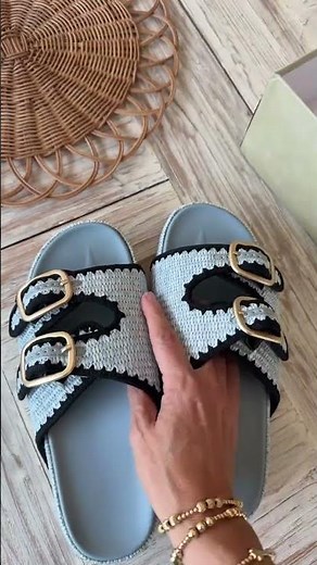 Amazon Find I’m Obsessed With 🇺🇸💙 | Cute Blue Sandals for Summer