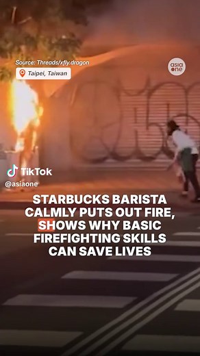 Social media users on Threads praised the long-haired male barista for his proficient firefighting skills. Do you know how to use a fire extinguisher and the PASS method? #news #Taiwan #Fire #Starbucks
