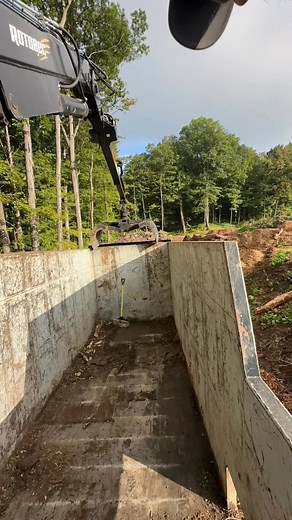 1.3K views · 16 reactions | Our self loading grapple truck with its 45+ yard debris body moves much more than logs. It makes quick work of moving tons of debris that would otherwise need to be loaded into dump trucks with much larger machines. We try to keep it clean, because cleanliness is next to godliness! #sofreshandsocleanclean #morabitolawnandtreecare #WeAreNotTheSame #TreeCarePros #grappletruck #treework | Morabito Lawn & Tree Care | Facebook