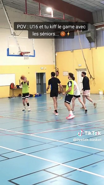 Antonin U16 🏀 - Se donner à fond aux entraînements avec les séniors du BCBH 🔝😃 - Être prêt... #basketball #hoops #basket #basketballtiktok