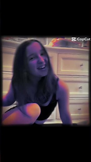This is my SLAYING older cousin! Search up Leah Potak, she has a channel.