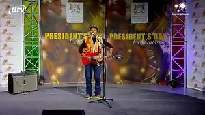 Solly sebotso from letlhakeng Botswana 4 string guitar | T.D Omphithetse