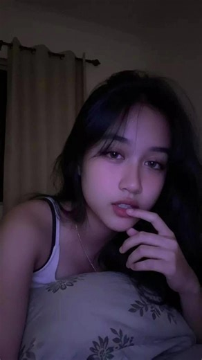 How to Create Vertical Frame Photos: A Comprehensive Guide