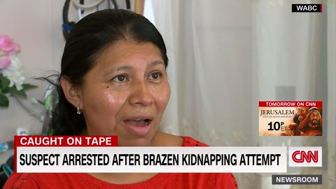 Attempted kidnapping caught on camera