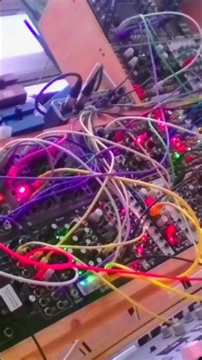 Sent Noodles #5 — Generative Progressive House Jam | Qubit Bloom + Tesseract Radioactive