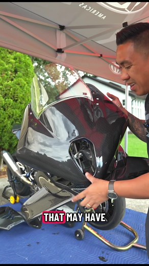 Carbon Fiber Gixxer Fairings Removal in Under 3 Mins