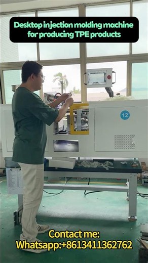 Desktop injection molding machine for producing TPE products