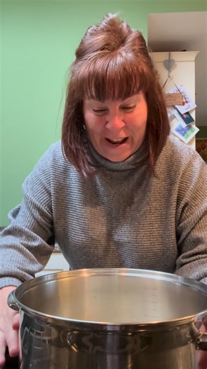 Northern Nic’s Back Kitchen on Instagram: "🍛 Chinese Vegetable Curry 🥦 I made this curry recently for a party, it’s not really a recipe, just a load of stuff thrown into a pan! Turns out perfectly every time & so simple. #northernnic #carlisle #foryouシpage #curry #mayflower"