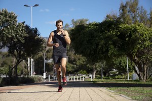 6 Tips For Fuelling Before & During A Race - Runner's World