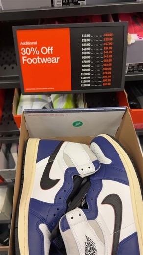 Jordan 1 Prices Are Falling Fast 🤯