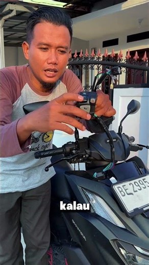 Hazard switch for Vario 2018-2025 can be used for Vario 125/150/160 ABS and CBS