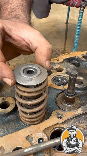 Valves Locking ASMR #mechanic #automobile #shorts #trending