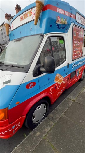 🎄 Want a home visit from the naughty Grinch in Middlesbrough. Look no further than🍦Mr Cool’s / King Whippy🍦 – because we have our very own Grinch… and trust us, he has NO limits 🤣 He can be sweet one minute or an absolute screwball the next – expect laughs, chaos, and plenty of Grinchy mischief! 🎅 What’s included? 🍦 A one-off Grinch ice cream van experience 🎁 Ice cream plus a selection box 📸 Unlimited photos 😂 Loads of fun, laughs & unforgettable memories 💷 £10 per head and depending o