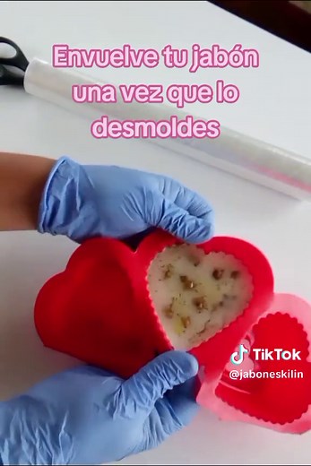 Cómo envolver un jabón de glicerina correctamente