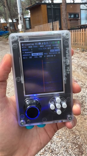 Useful Electronics on Instagram: "https://youtube.com/@usefulelectronics?si=94dbwTIeFLp5Ylml HackRF Portapack 2H Looking Glass Feature Test Write the word ‘link’ to get full tutorial link . . . #diy #arduino #makerworld #esp32project #espressif #3dprinted #arduinoprojects #arduinoproject #electronica #electronics #stlfiles #uart #3dprinter #iotsolutions #tech #3dprinting #esp32 #pcbengineering #engineering #microcontroller #creality #bambulabx1c #bambulabx1carbon #bambulab #radiofrequency #hackr