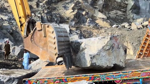 Transforming Black Granite into Stunning Marble Creations