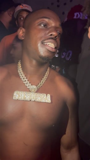 Bobby smurda vomit in club