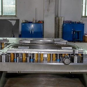 [Hot Item] China Hardware Forming Die Progressive Punch Punching Dies Stamping Mold Heavy Mould