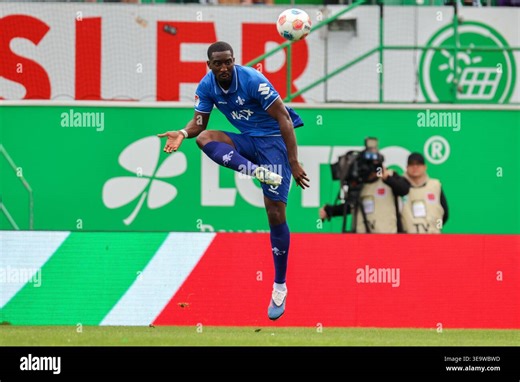Fürth, Deutschland: 19. April 2026 - 2. Bundesliga - 30. Spieltag - SpVgg Greuther Fürth vs. SV Darmstadt 98  Im Bild: Patric Pfeiffer (SV Darmstadt)   DFL regulations prohibit any use of photographs as image sequences and/or quasi-video. (Photo by HMB Media/Madeleine Fantini/Sipa USA Stock Photo - Alamy