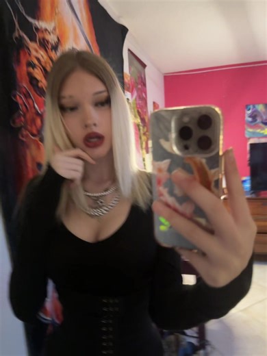 𐦟ℒ𝒜𝒩ℐ𐦟 (@localbrainrotbaddie)’s videos with original sound - polina