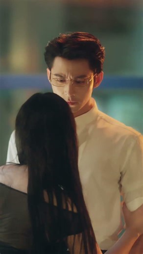 All his walls fell the second she dared 💘🔥 #vzrl85 #flickreels #cdrama #drama