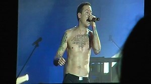 Recording of the Week #28: Stuttgart 2009 Watch and download here: https://lplive.net/forums/topic/15084-recording-of-the-week-40-28-stuttgart-2009/ First Linkin Park show with Dead By Sunrise performing 3 songs during the first encore. | Linkin Park Live