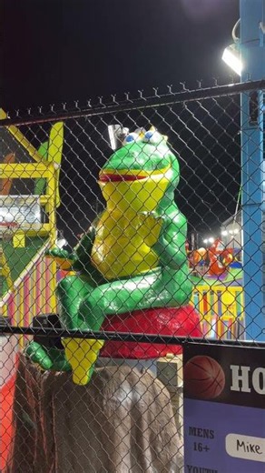 GOOFY GOLF... #oceancity #golf #beach #vacation #summer #frog #frogs