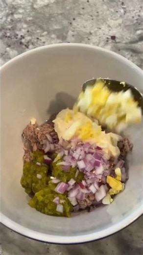 Tuna Salad Sandwich Simple tuna salad that is a light and fresh comfort food classic!!! The