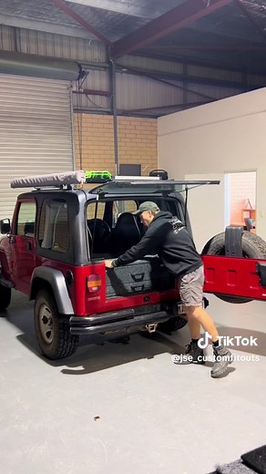 JSE Custom Fitouts on TikTok