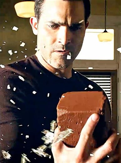 Superman grows old after being resurrected #shorts