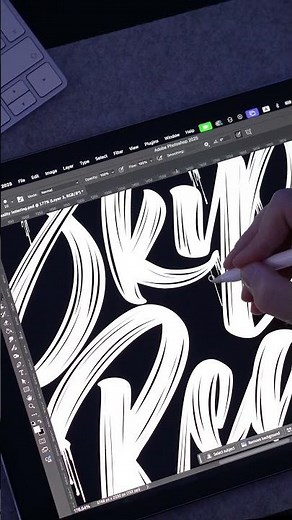 Photoshop Lettering design on the iPad Pro